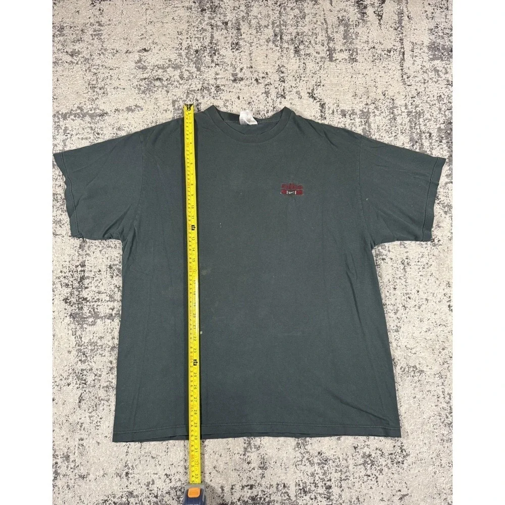 Nike Mens Large Green T Shirt Red Swoosh Faded Vintage Style Short Sleeve Cotton